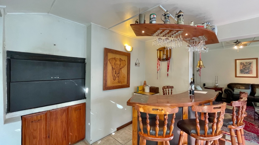 3 Bedroom Property for Sale in Somerset West Western Cape